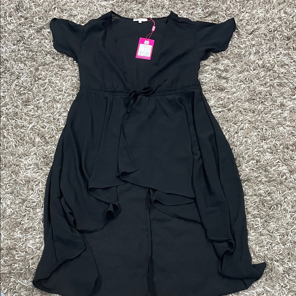 Heat swimwear hi low flounce sleeve cover up Black size small NWT